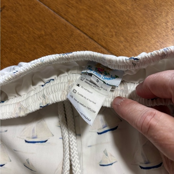 Busy bee smock swim trunk boys size 5 - Picture 2 of 3